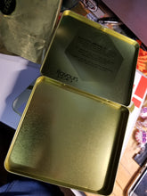 Cigar tins